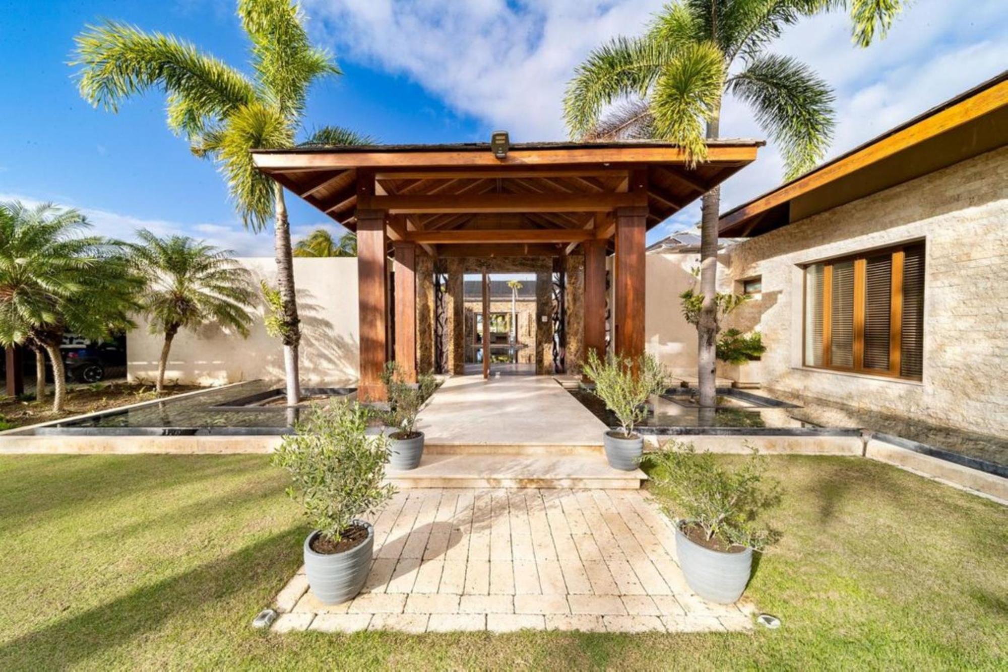 Will Impress With Its Looks Apartment Punta Cana